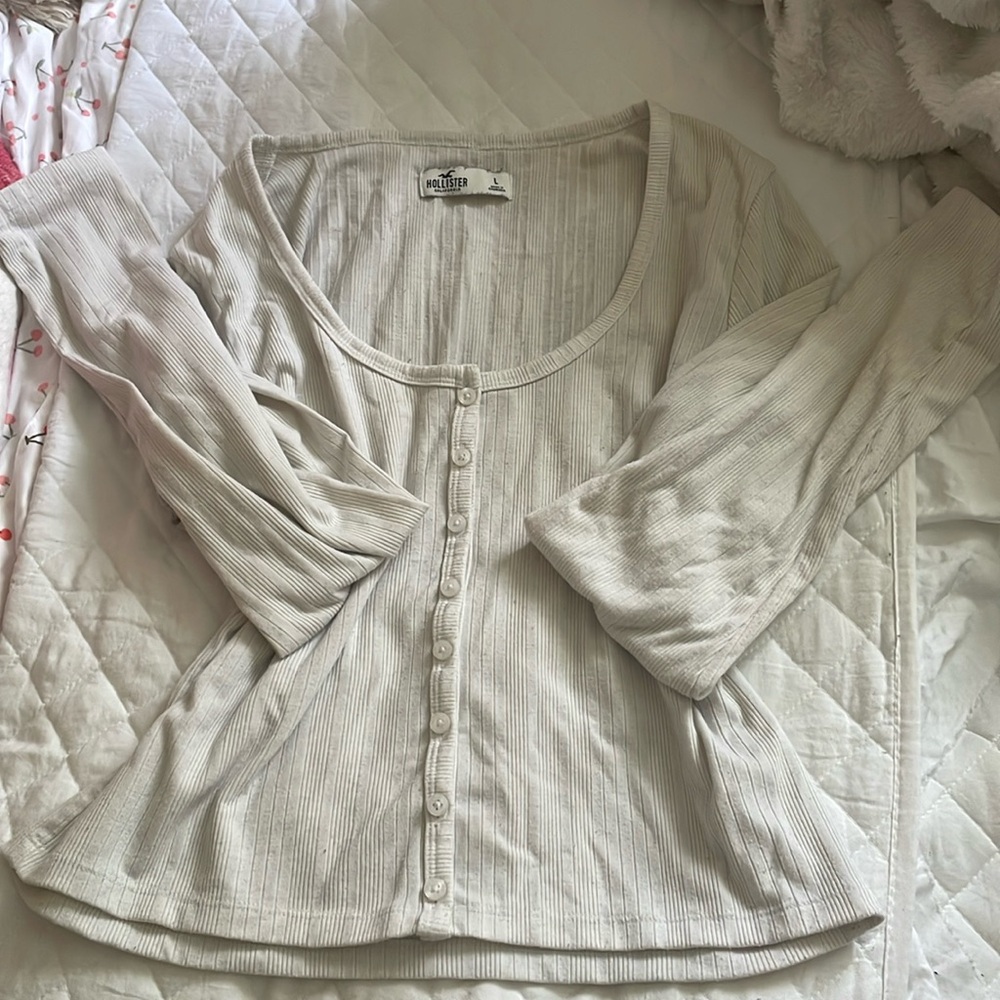 Large Ribbed V-Neck Top